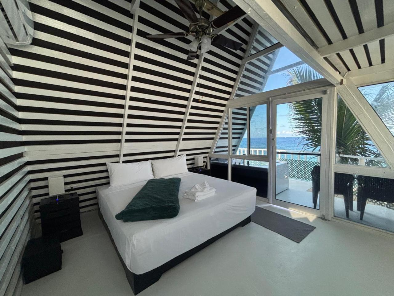 The Sea Cliff Hotel Resort & Spa 安东尼奥港 外观 照片