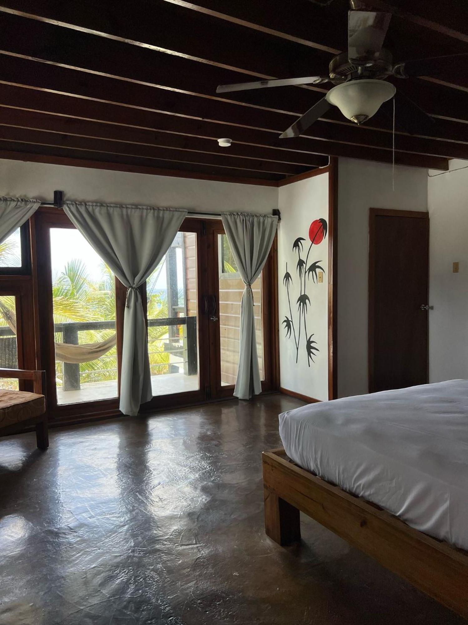 The Sea Cliff Hotel Resort & Spa 安东尼奥港 外观 照片